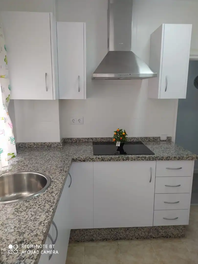 Küche von Wohnung zur Miete in Huelva mit Möbliert, Waschmaschine und Balkon