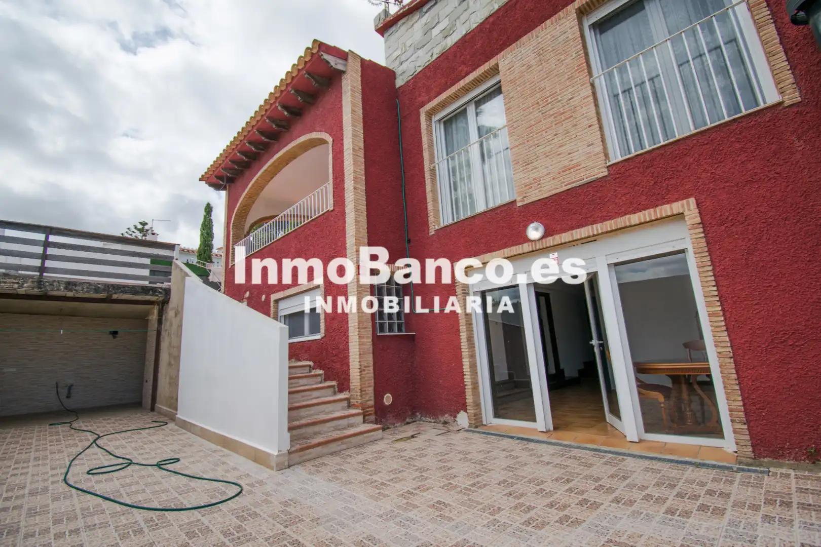 Vista exterior de Casa o chalet en venta en Chiva con Jardín privado, Parquet y Terraza