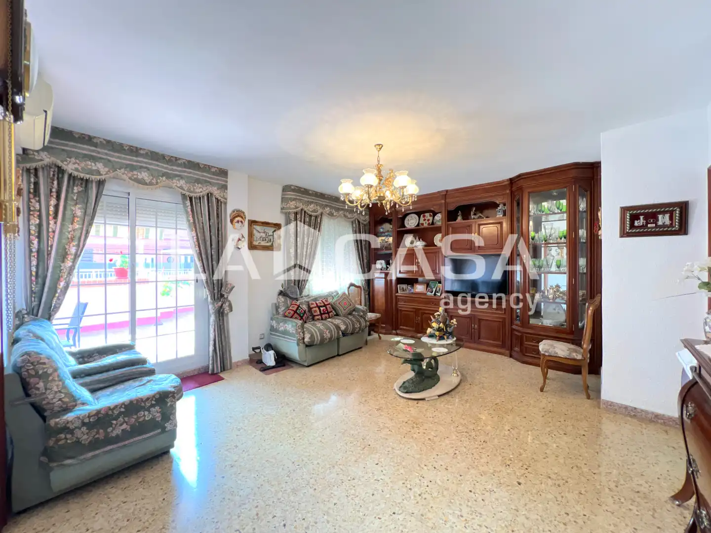 Living room of Attic for sale in Badalona  with Terrace and Furnished