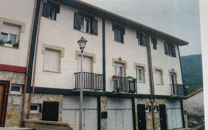 Casa adosada en venda a Mioño - Santullán