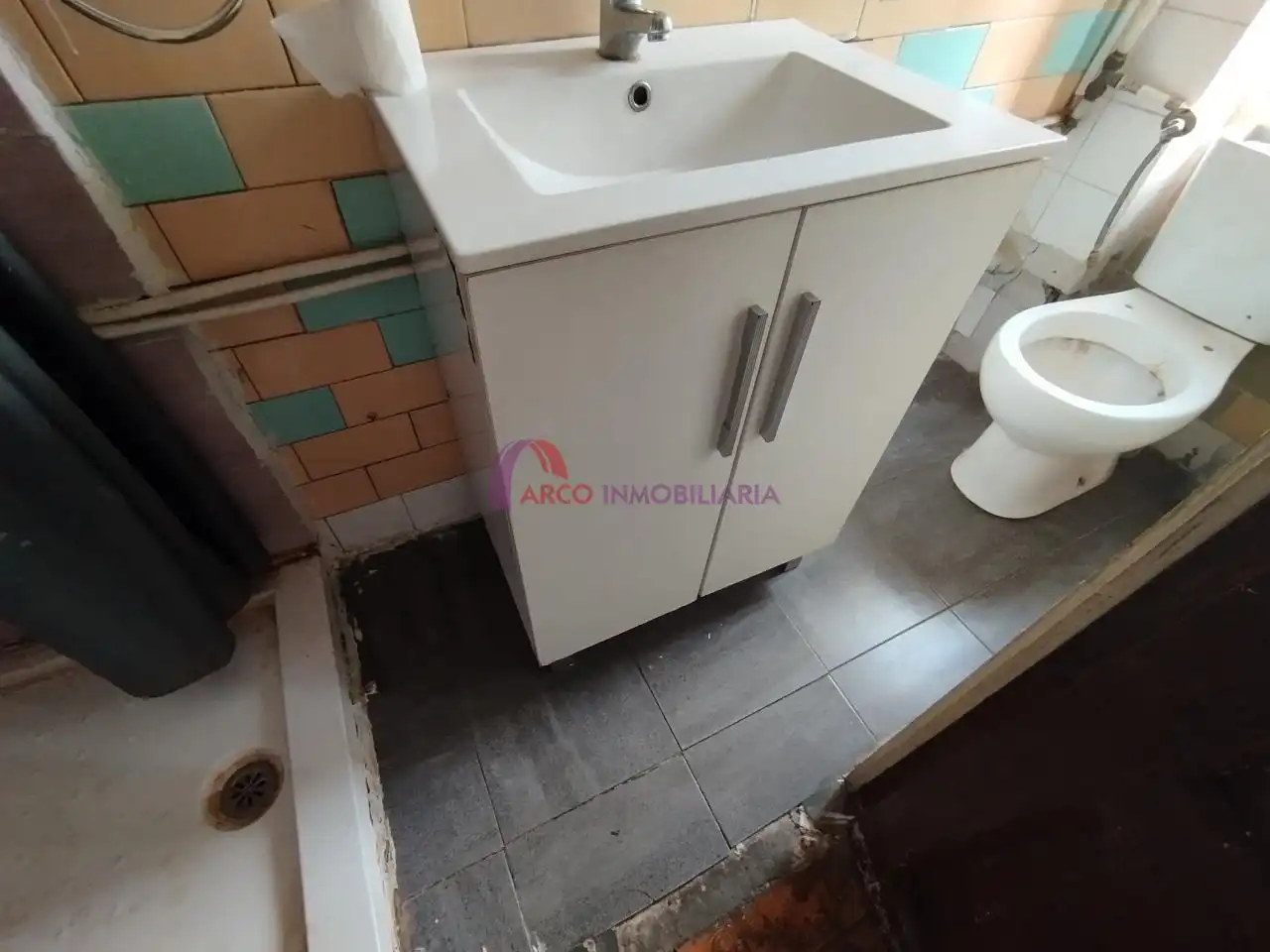 Bathroom of Flat for sale in Burgos  with Balcony