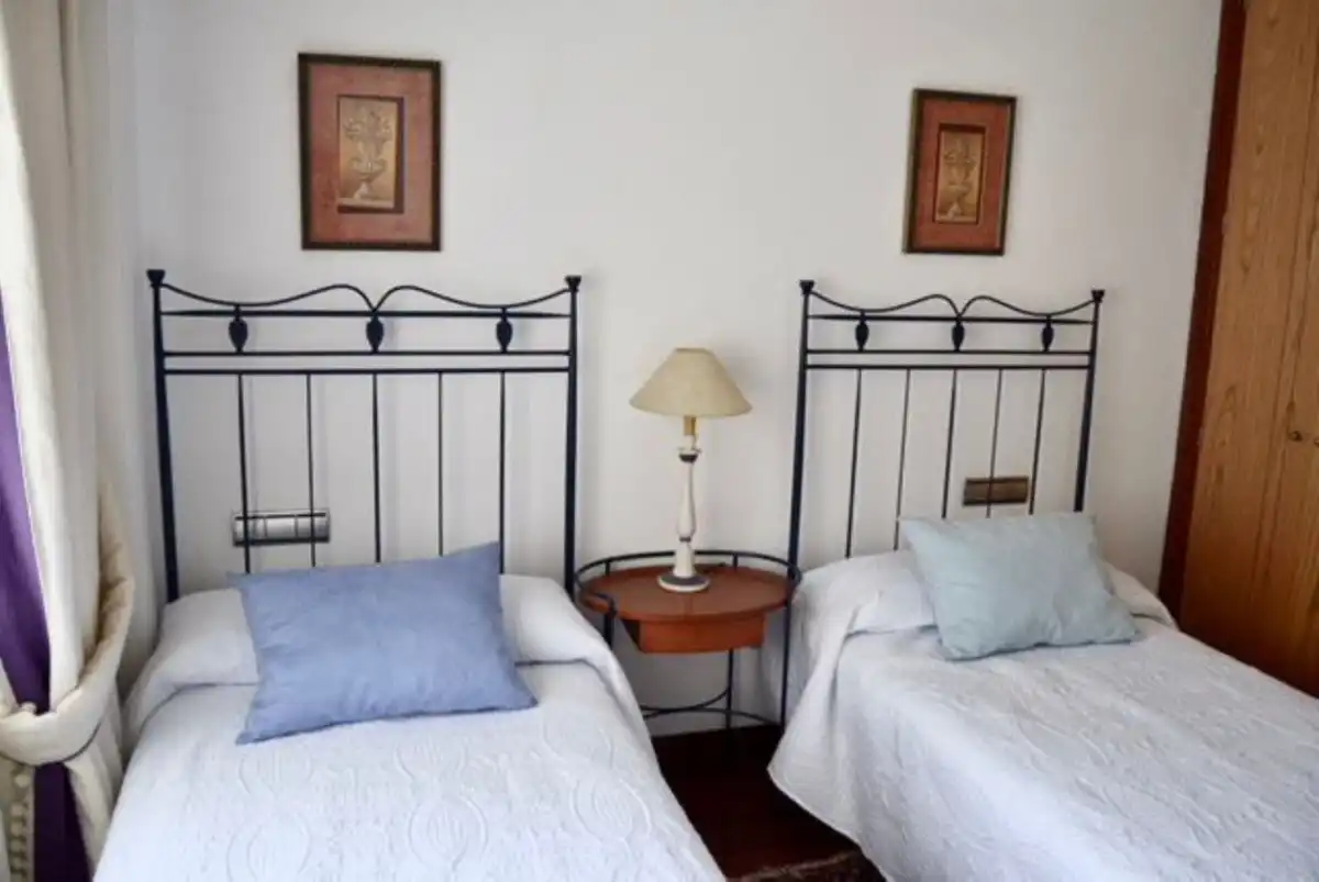Ground floor for sale in Playa Bajadilla - Puertos