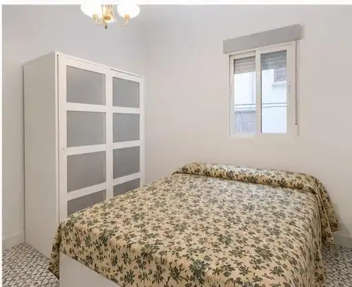 Dormitori de Apartament en venda en Madrid