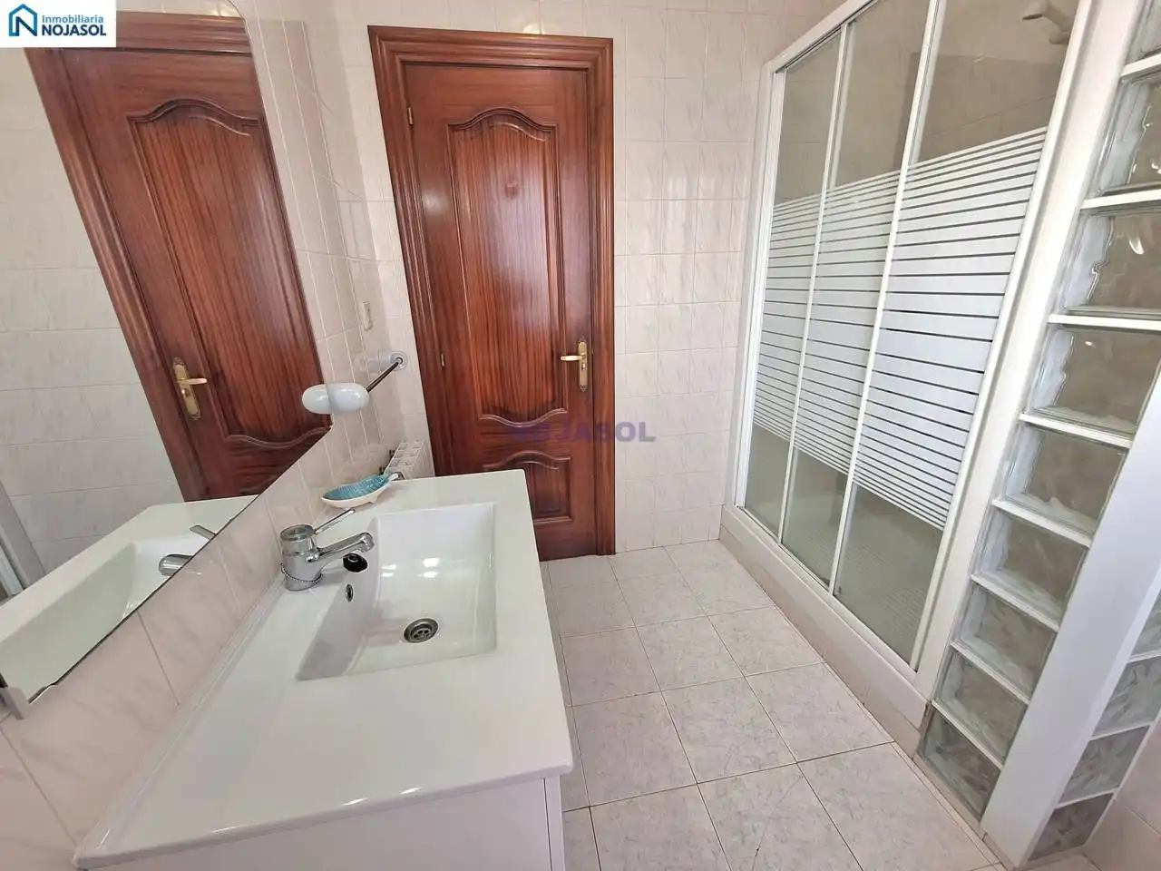 Bany de Casa o xalet de lloguer en Noja amb Calefacció, Jardí privat i Moblat