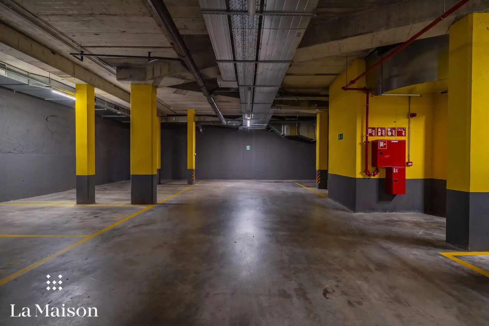 Parkplatz von Wohnung zum Verkauf in Sant Andreu de Llavaneres mit Heizung, Abstellraum und Balkon