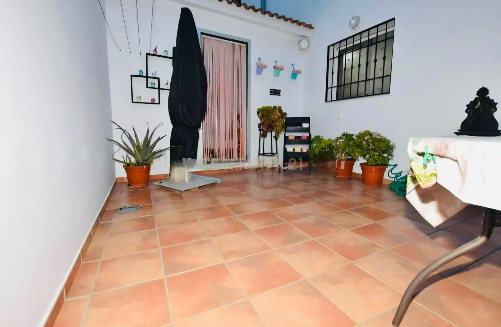 Casa adosada en venda en Cuevas del Becerro amb Aire condicionat i Alarma