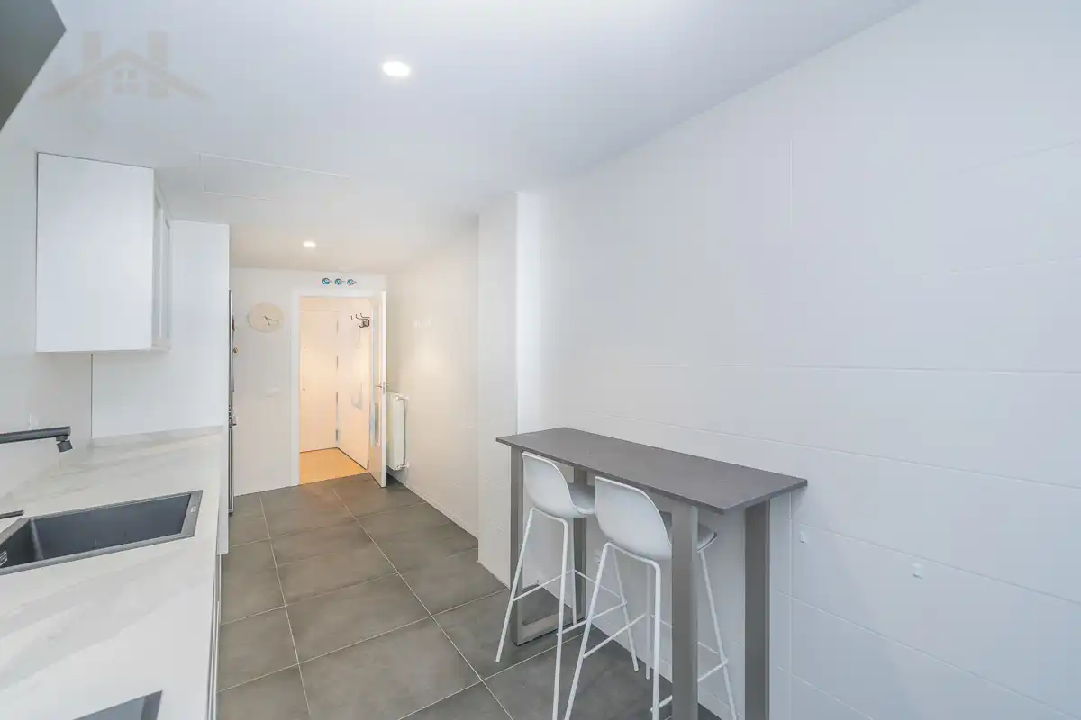 Wohnung zum Verkauf in Collado Villalba mit Heizung, Terrasse und Abstellraum