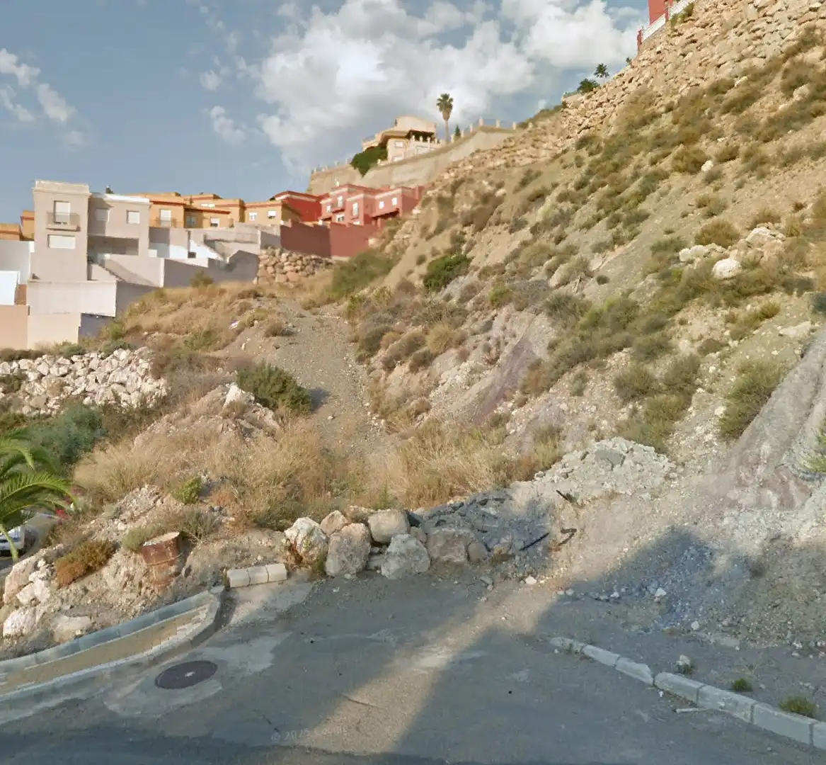 Terreno residencial en venta en Calle de las Higueras 7, imagen 2