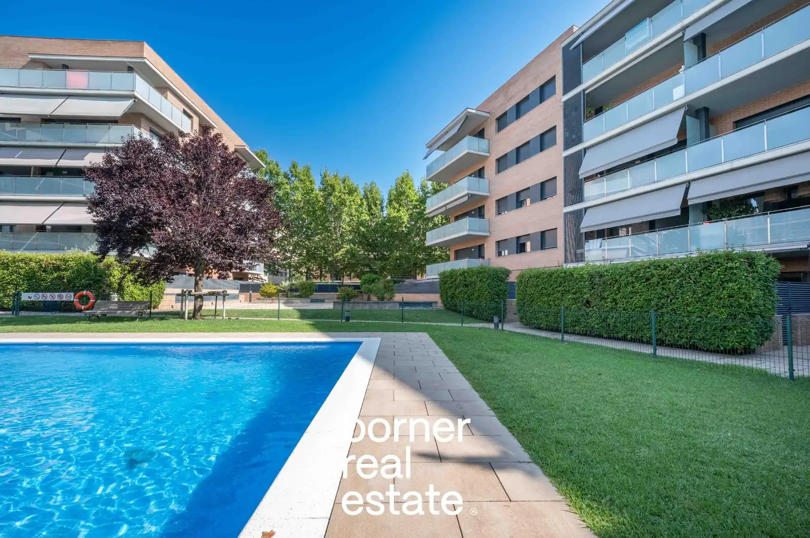 Vista exterior de Pis en venda en Sant Cugat del Vallès amb Aire condicionat, Calefacció i Terrassa