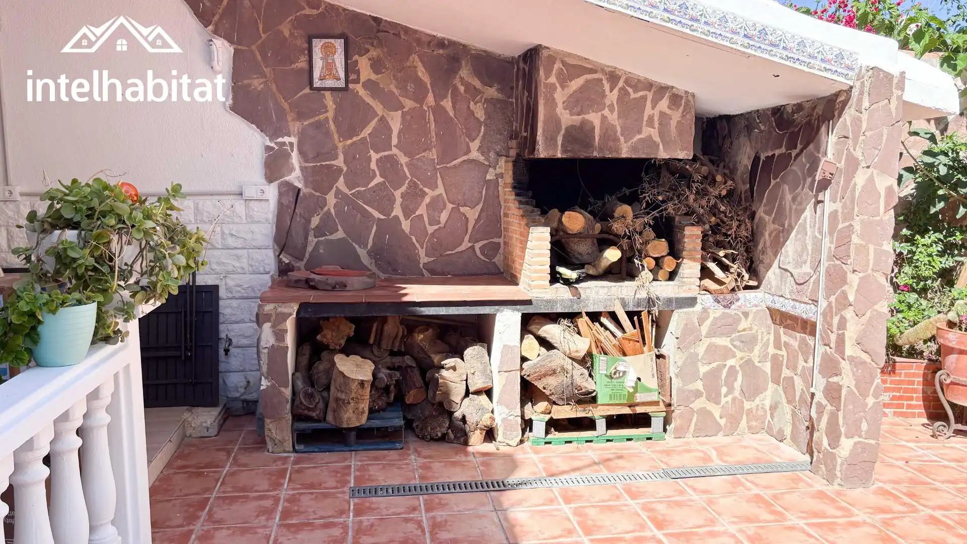 Terrassa de Casa adosada en venda en Riba-roja de Túria amb Balcó