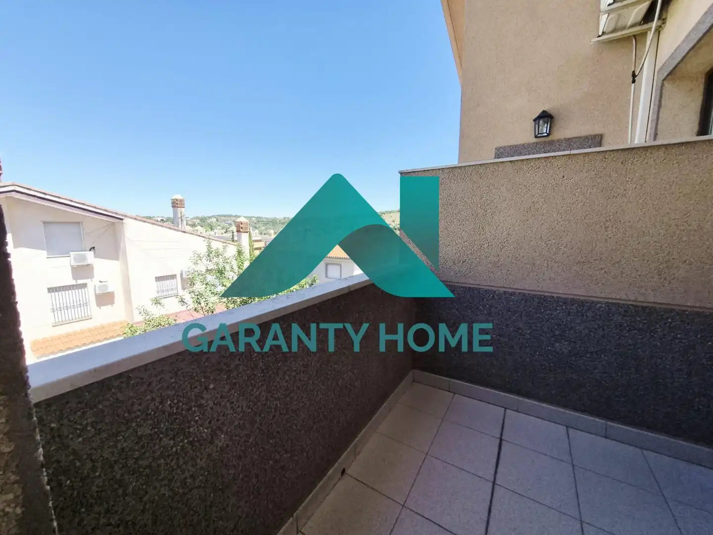 Balcony of Houses for sale in Cáceres  with Air Conditioner, Heating and Private garden
