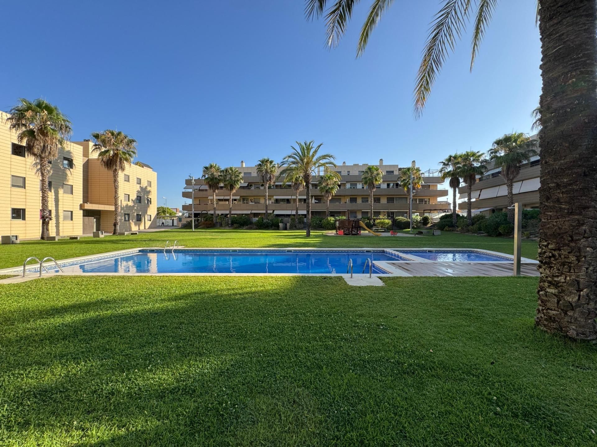 Piscina de Àtic en venda en Vilanova i la Geltrú amb Aire condicionat, Calefacció i Parquet