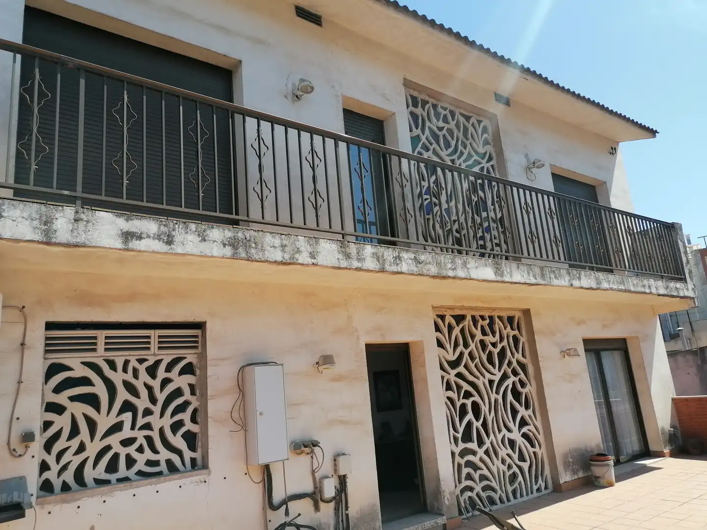 Exterior view of Buildings for sale in Montcada i Reixac