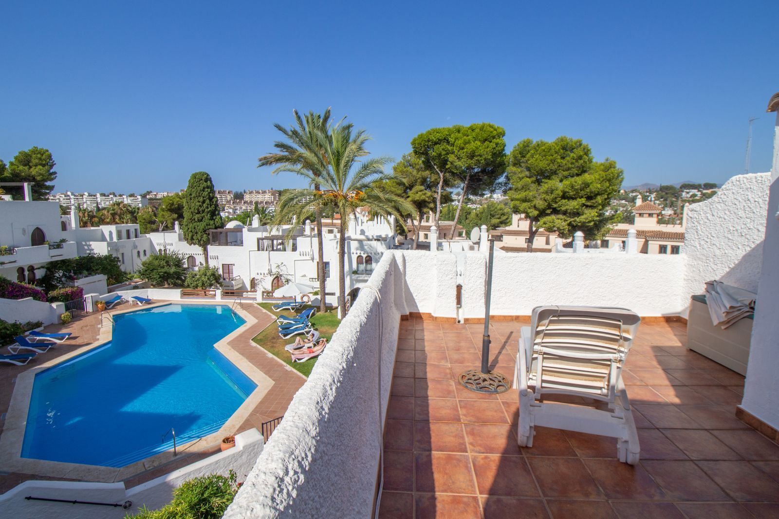 Jardí de Casa o xalet en venda en Marbella amb Aire condicionat i Terrassa
