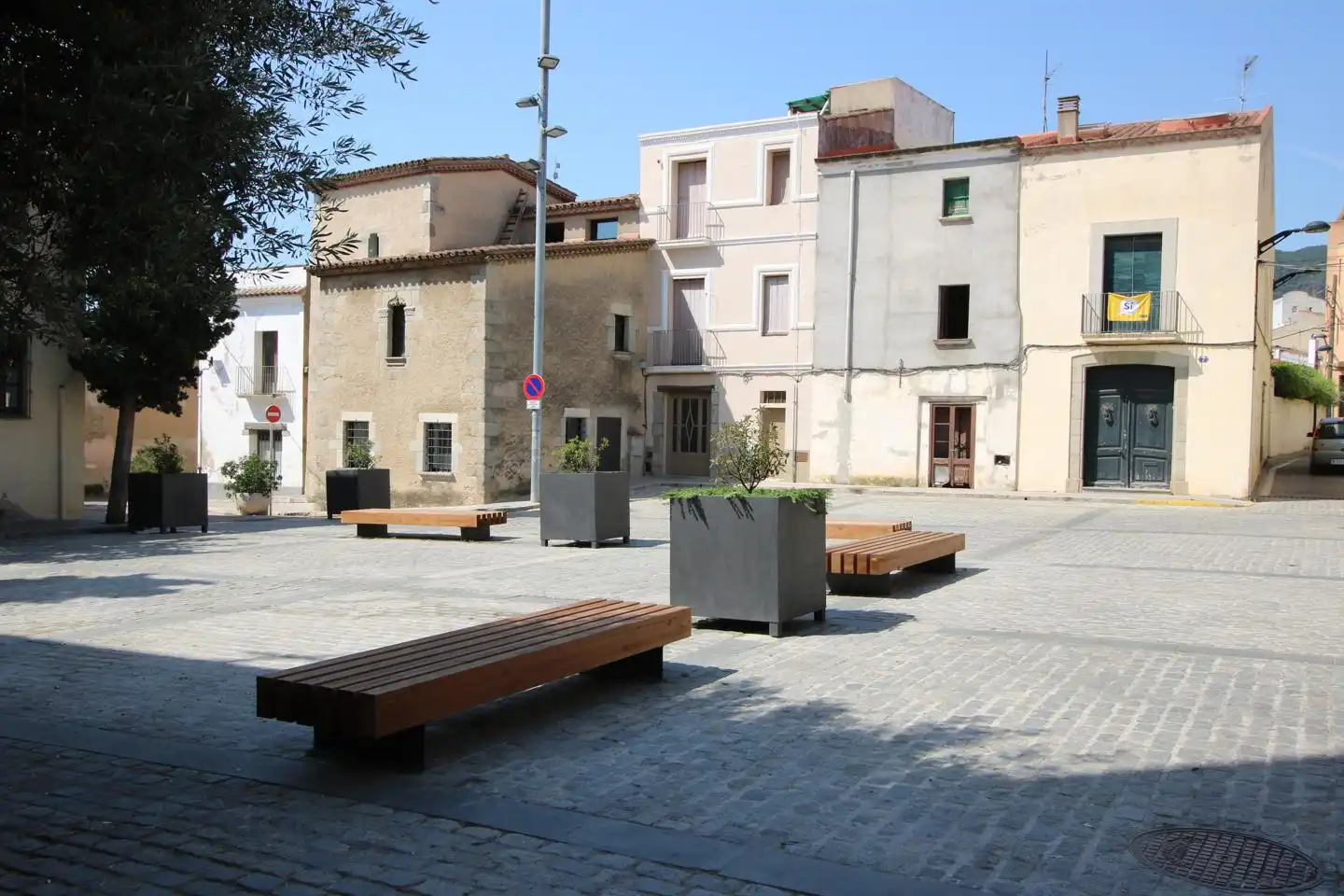 Exterior view of Garage for sale in Argentona