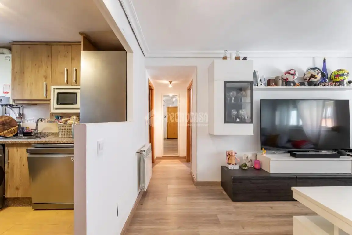 Flat for sale in Madrid  with Air Conditioner