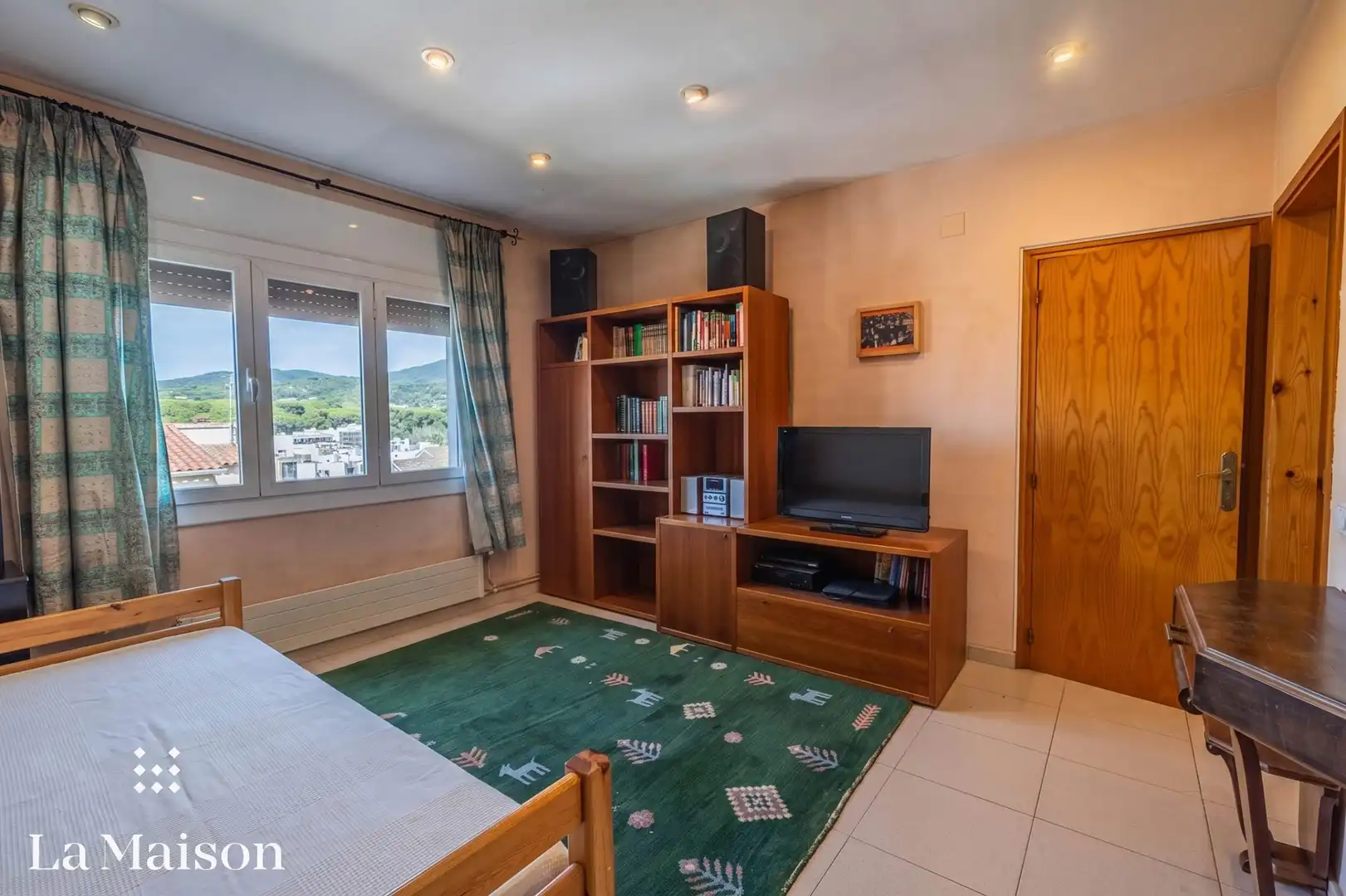 Dormitori de Casa o xalet en venda en Arenys de Mar amb Jardí privat, Terrassa i Traster
