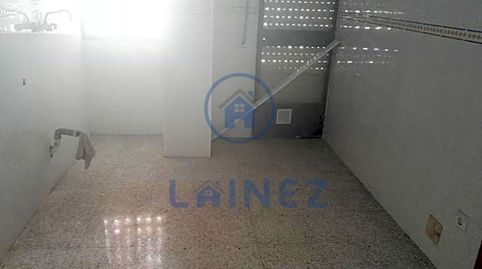 Gran piso en pleno centro de Pueblonuevo. Con una superficie total de 115 m2. El piso consta de 4 dormitorios, 1 aseo, 1 baño, coc, imatge 4