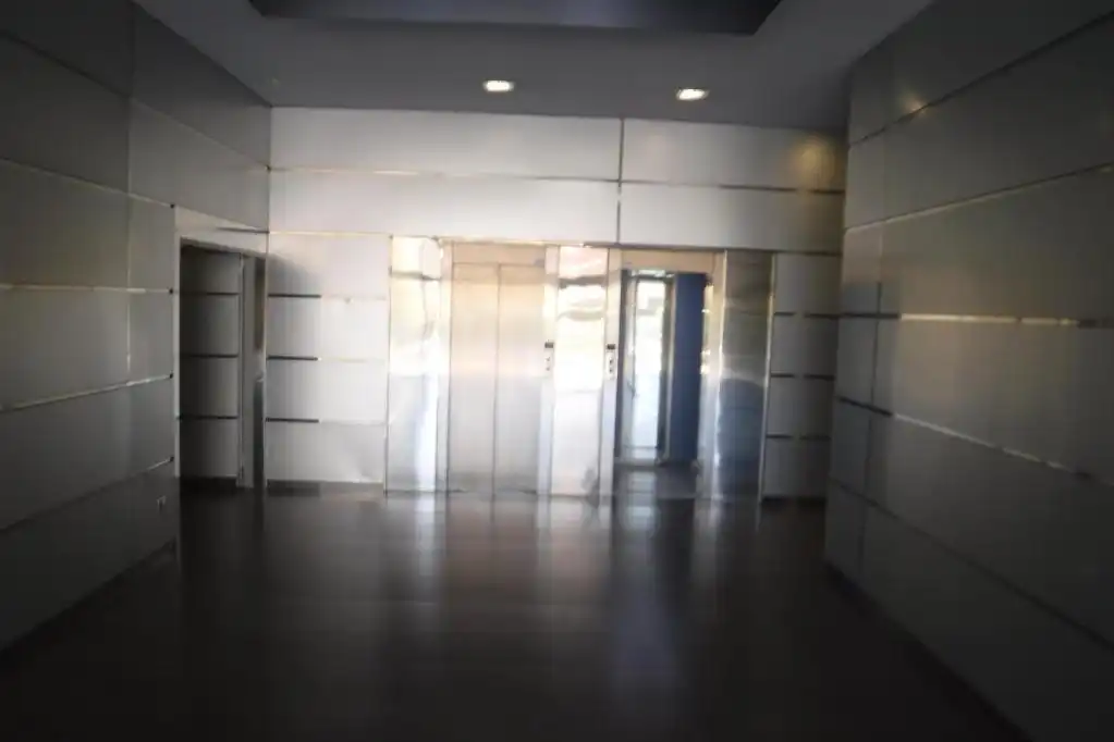 Oficina en venta en Carrer de Llorenç Agustí Claveria, imagen 3