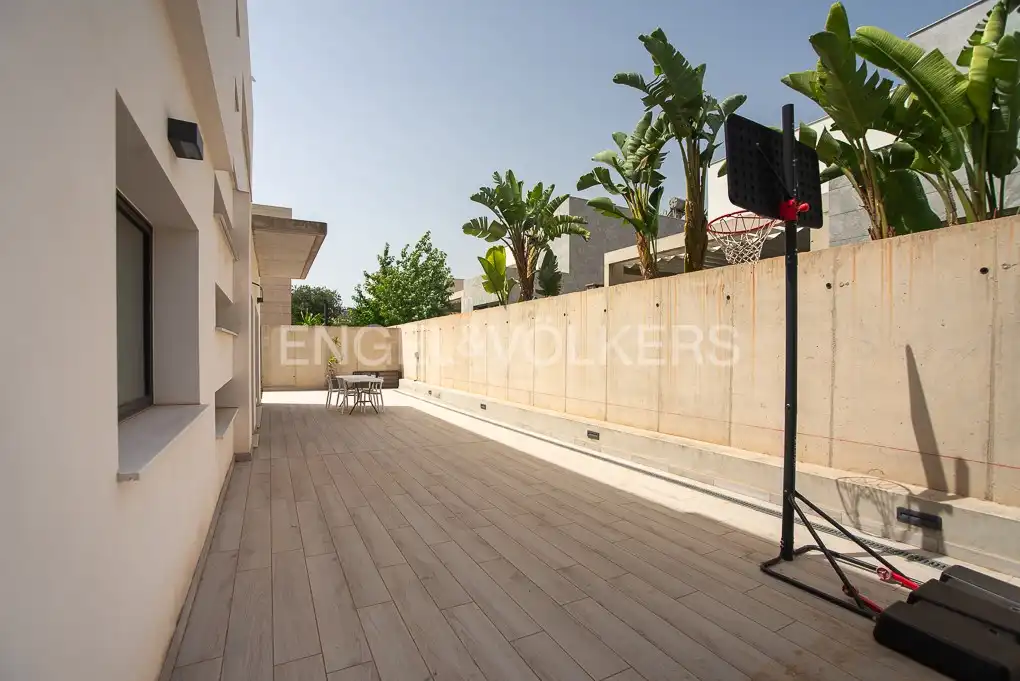 Terrassa de Casa o xalet en venda en Castellón de la Plana / Castelló de la Plana amb Aire condicionat, Calefacció i Jardí privat