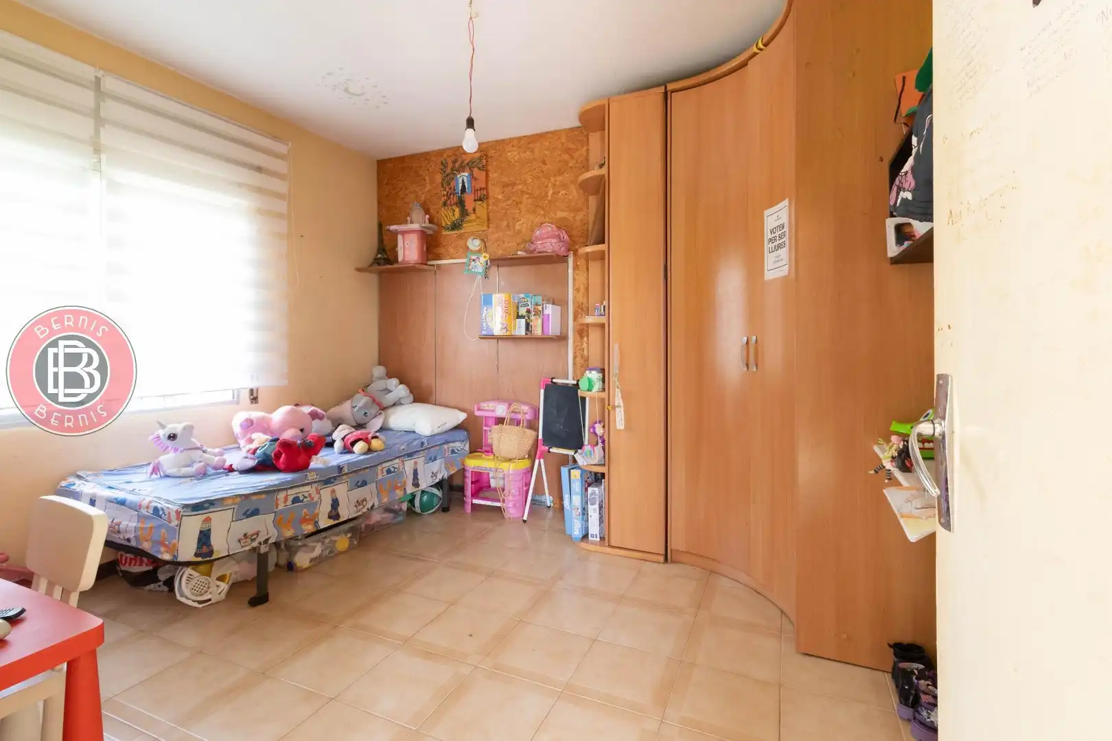 Dormitori de Finca rústica en venda en Els Hostalets de Pierola amb Calefacció, Jardí privat i Parquet