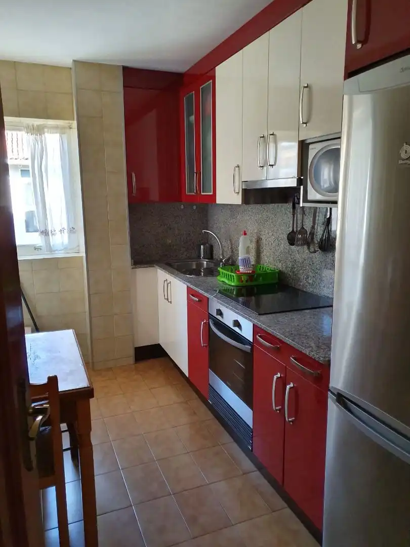 Cocina de Dúplex de alquiler en Santiago de Compostela  con Calefacción, Parquet y Amueblado
