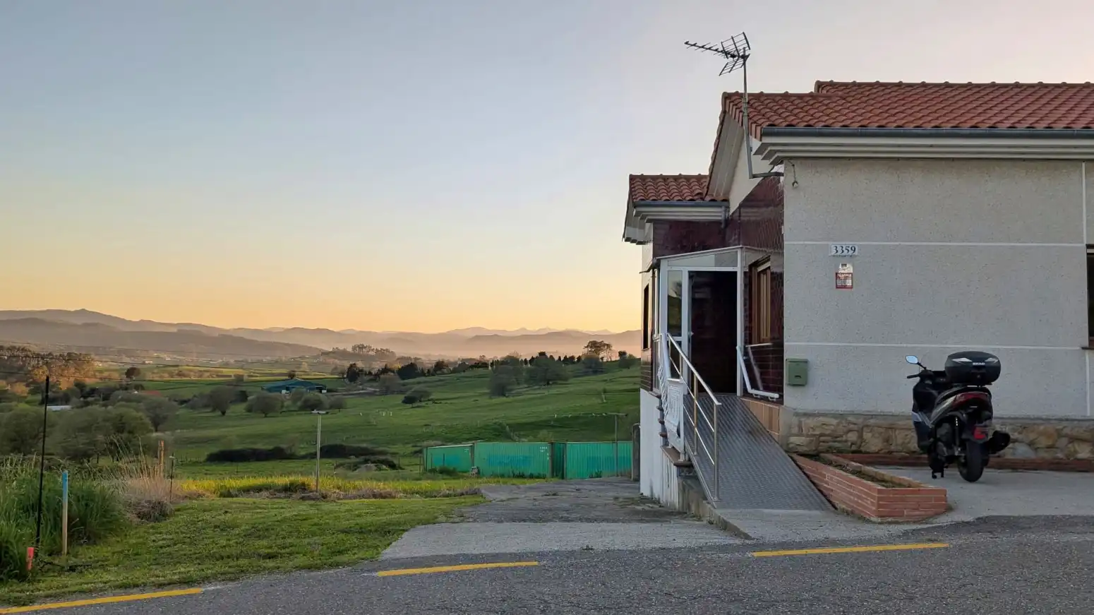 Exterior view of Houses for sale in Miengo  with Private garden and Storage room