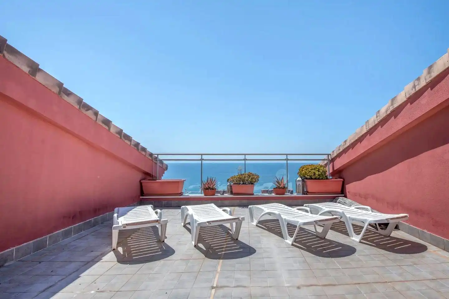 Terrasse von Maisonette zur Miete in Oropesa del Mar / Orpesa mit Klimaanlage, Terrasse und Möbliert