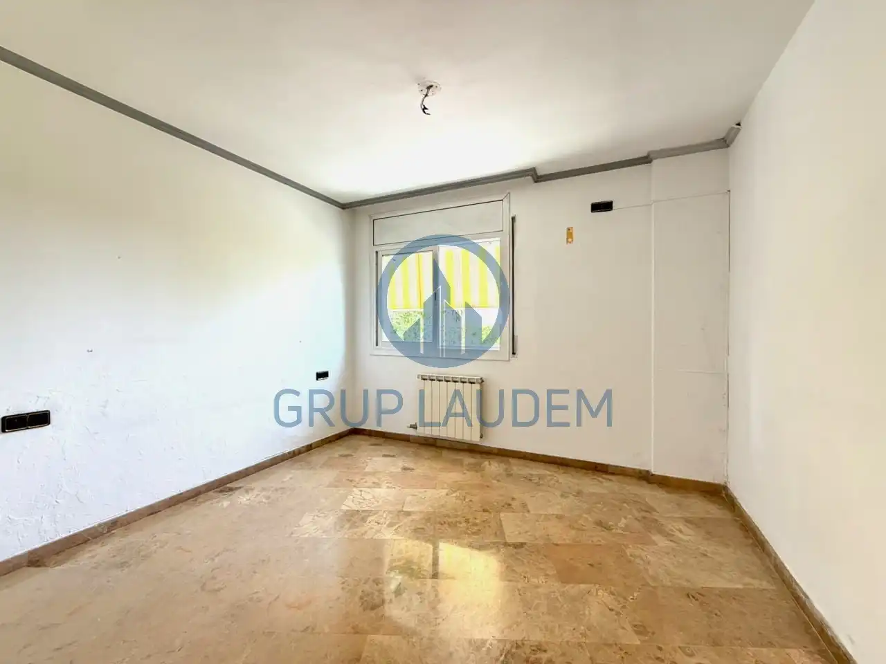 Flat for sale in Mataró  with Air Conditioner, Heating and Oven