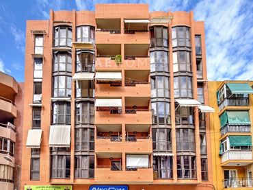 Piso con balcón en venta en Calle NOT S MONTESINO