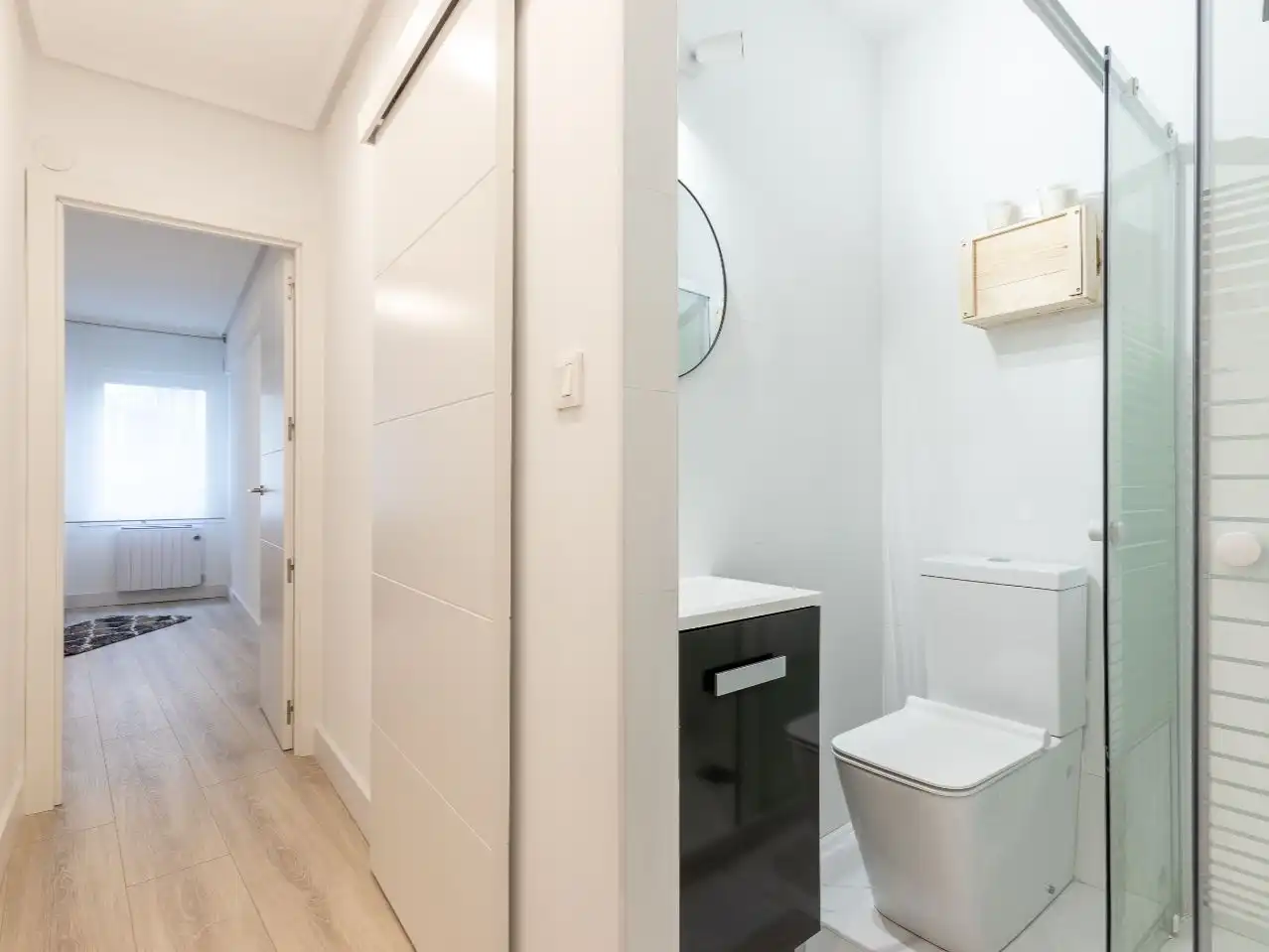 Bathroom of Flat for share in Bilbao   with Heating, Oven and Washing machine