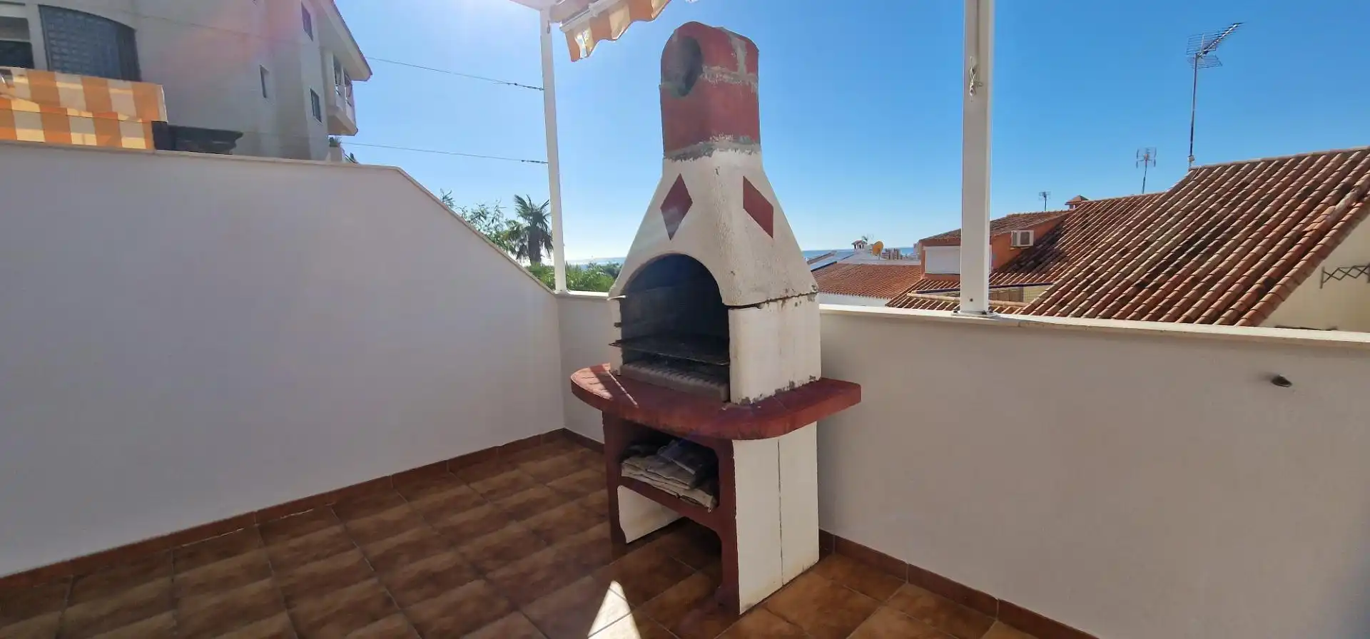 Casa adosada en venda a Calle GARCIA LORCA, 1, Torreblanca del Sol