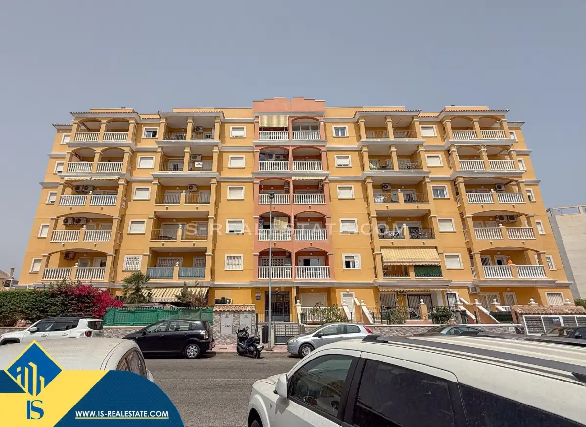 Vista exterior de Apartamento en venta en Torrevieja con Aire acondicionado, Calefacción y Terraza