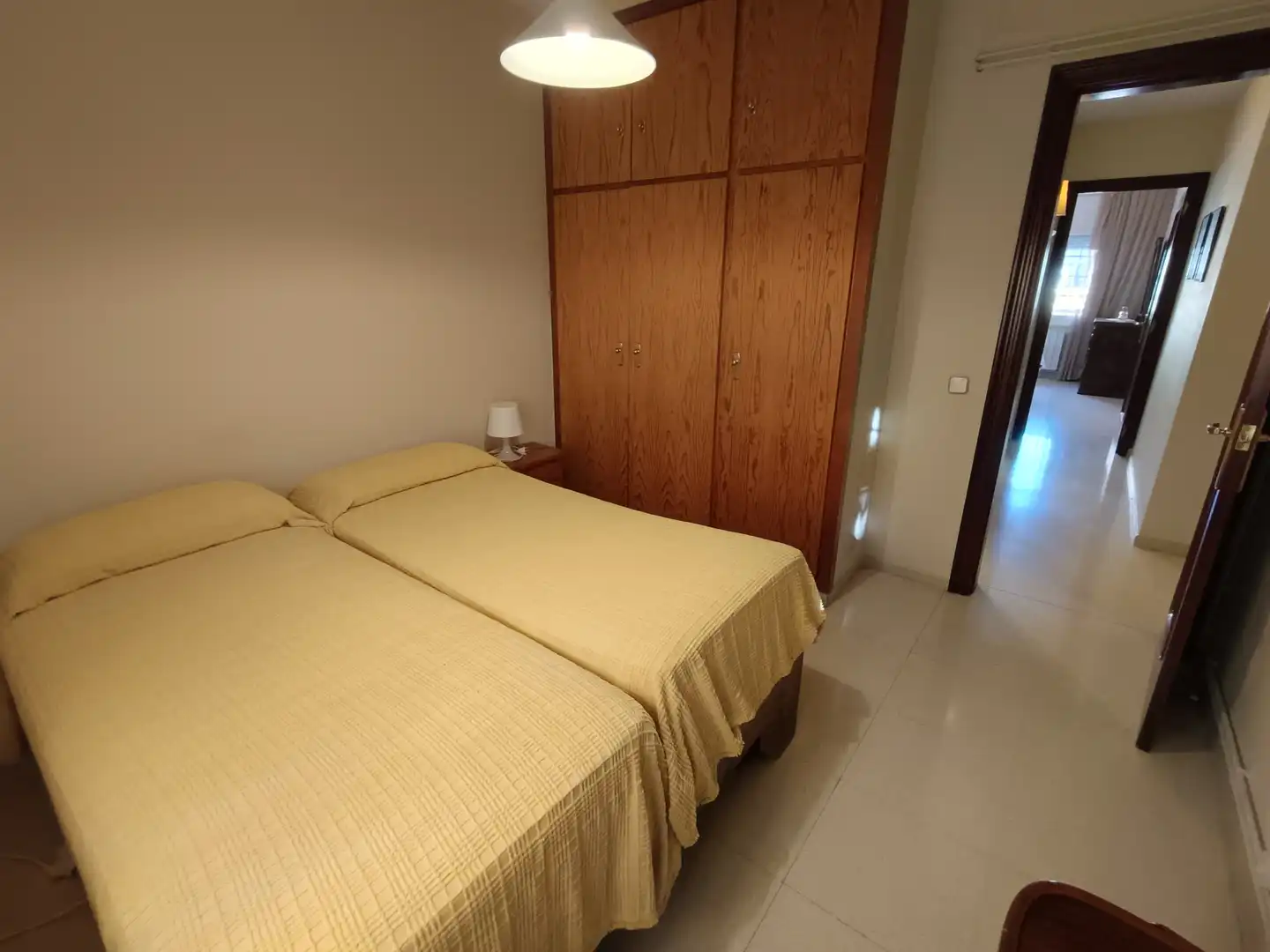 Dormitori de Pis en venda en L'Hospitalet de Llobregat amb Aire condicionat, Calefacció i Terrassa