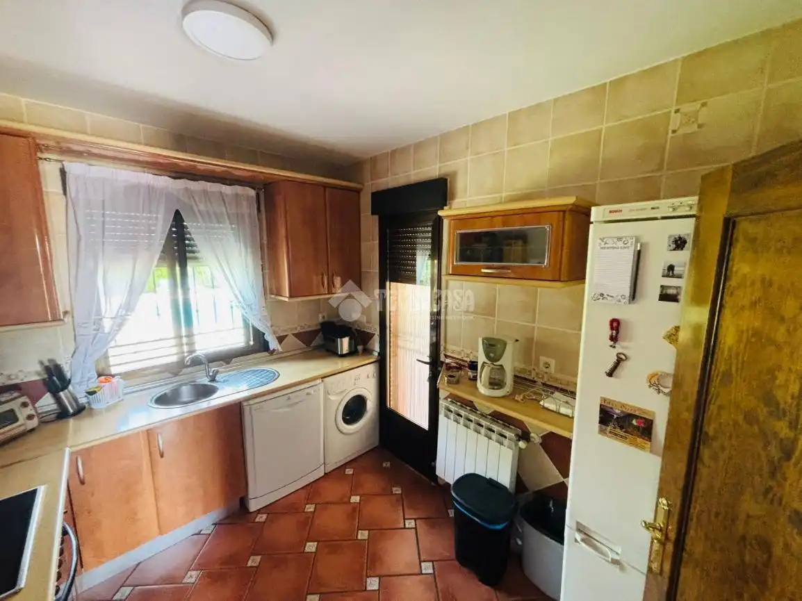Küche von Haus oder Chalet zum Verkauf in Escalona mit Klimaanlage und Heizung