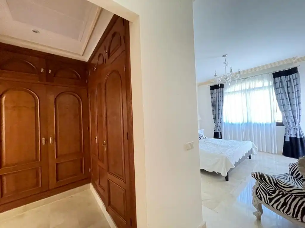 Dormitori de Casa o xalet de lloguer en Benahavís amb Aire condicionat, Calefacció i Jardí privat