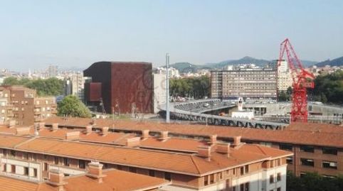 Foto 4 de Piso de alquiler en Iruña Kalea, San Pedro de Deusto - La Ribera, Bilbao