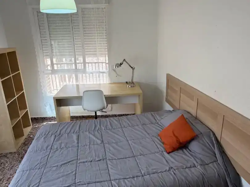 Schlafzimmer von Wohnung zur Miete in  Murcia Capital mit Klimaanlage und Balkon