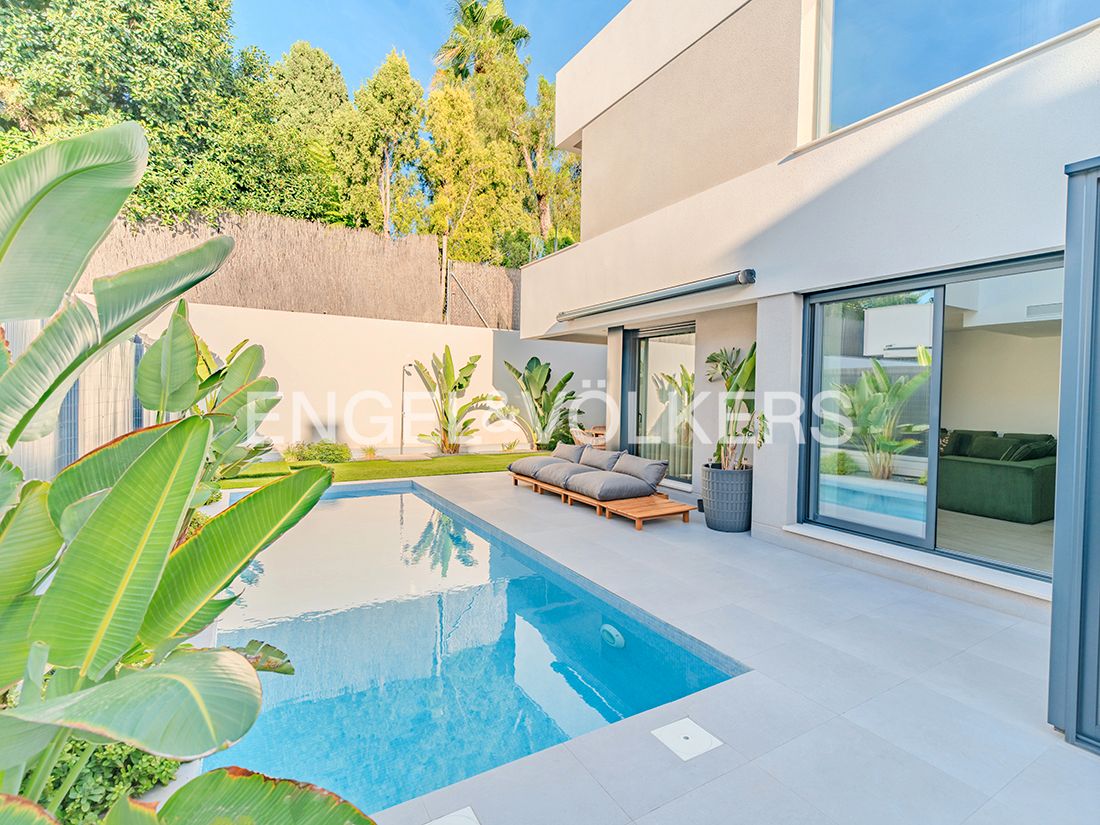 Swimming pool of House or chalet for sale in Sant Joan d'Alacant  with Air Conditioner, Heating and Private garden