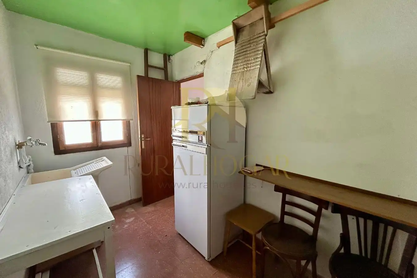 Kitchen of Flat for sale in Ponferrada  with Private garden