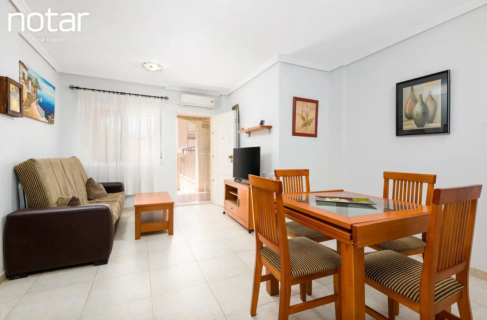 Wohnzimmer von Wohnungen zum Verkauf in Torrevieja mit Privatgarten, Terrasse und Gemeinschaftspool