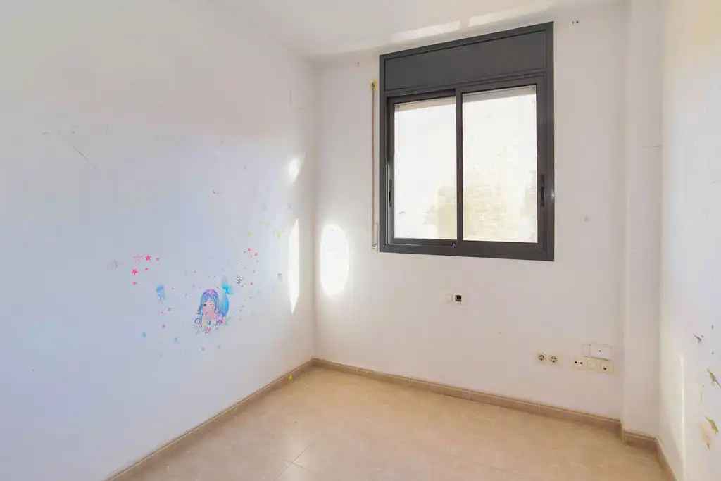 Habitación de Piso en venta en Ripollet con Calefacción y Piscina