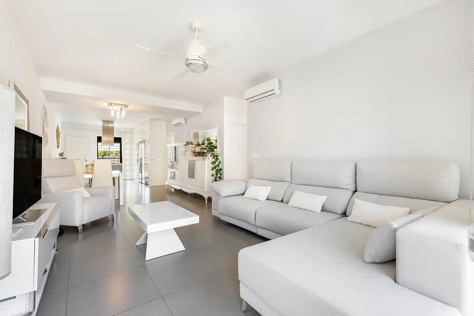 Sala de estar de Apartamento en venta en Pilar de la Horadada con Amueblado