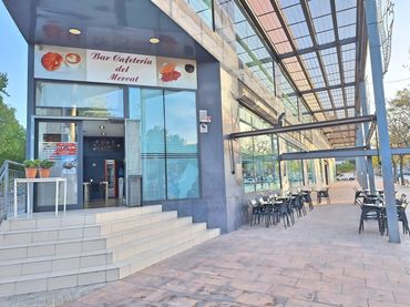 Local comercial en alquiler en Mas d'En Serra - Els Cards