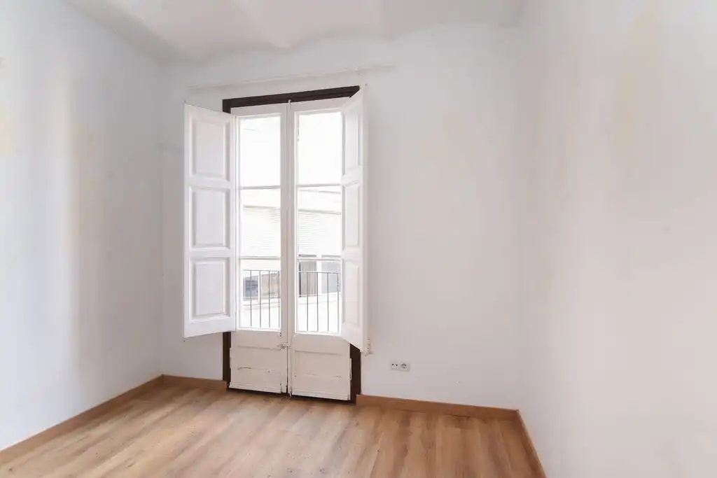 Piso con ascensor en venta en Av Gaudí