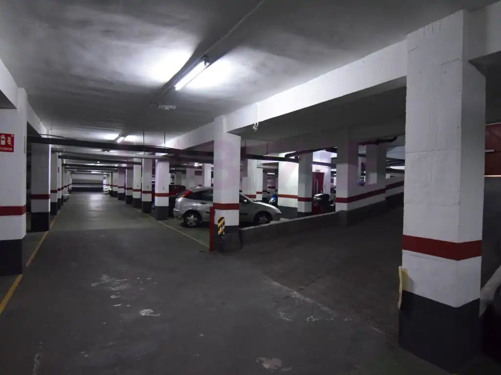 Einzelparkplatz zum Verkauf in Calle Torres, imagen 7