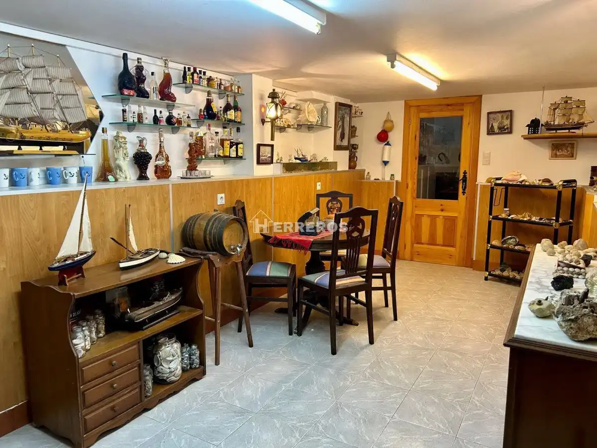 Casa adosada en venta en Baños de Río Tobía con Aire acondicionado, Calefacción y Parquet