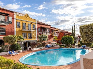 Adossat amb piscina en venda a Jardin Botanico