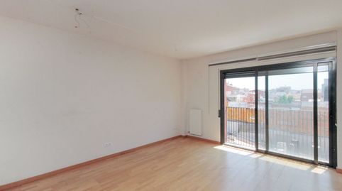 Foto 3 de Piso en venta en C/ D´elcano, Creu de Barberà, Sabadell