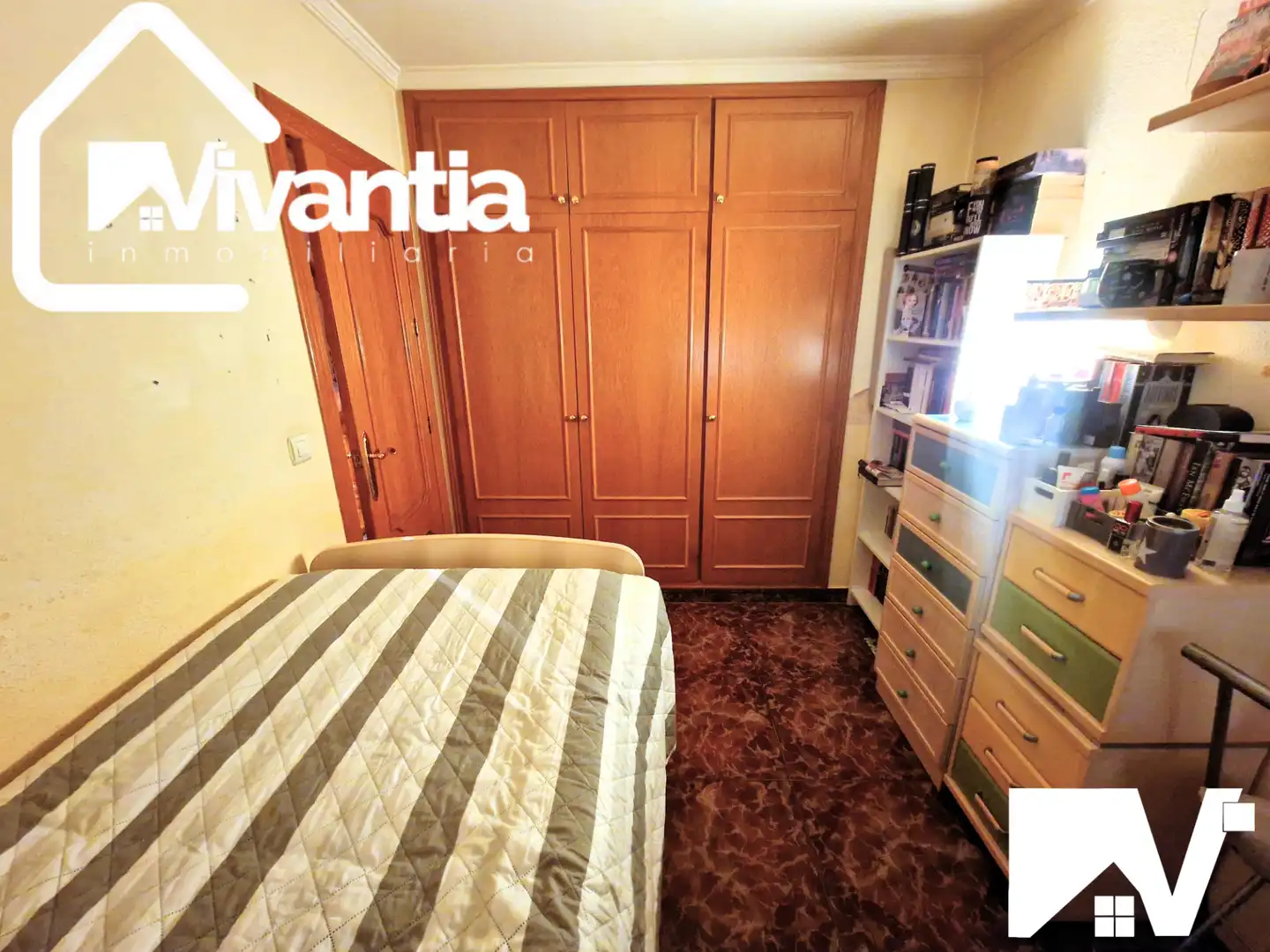 Habitación de Dúplex en venta en Lorca con Calefacción, Terraza y Trastero